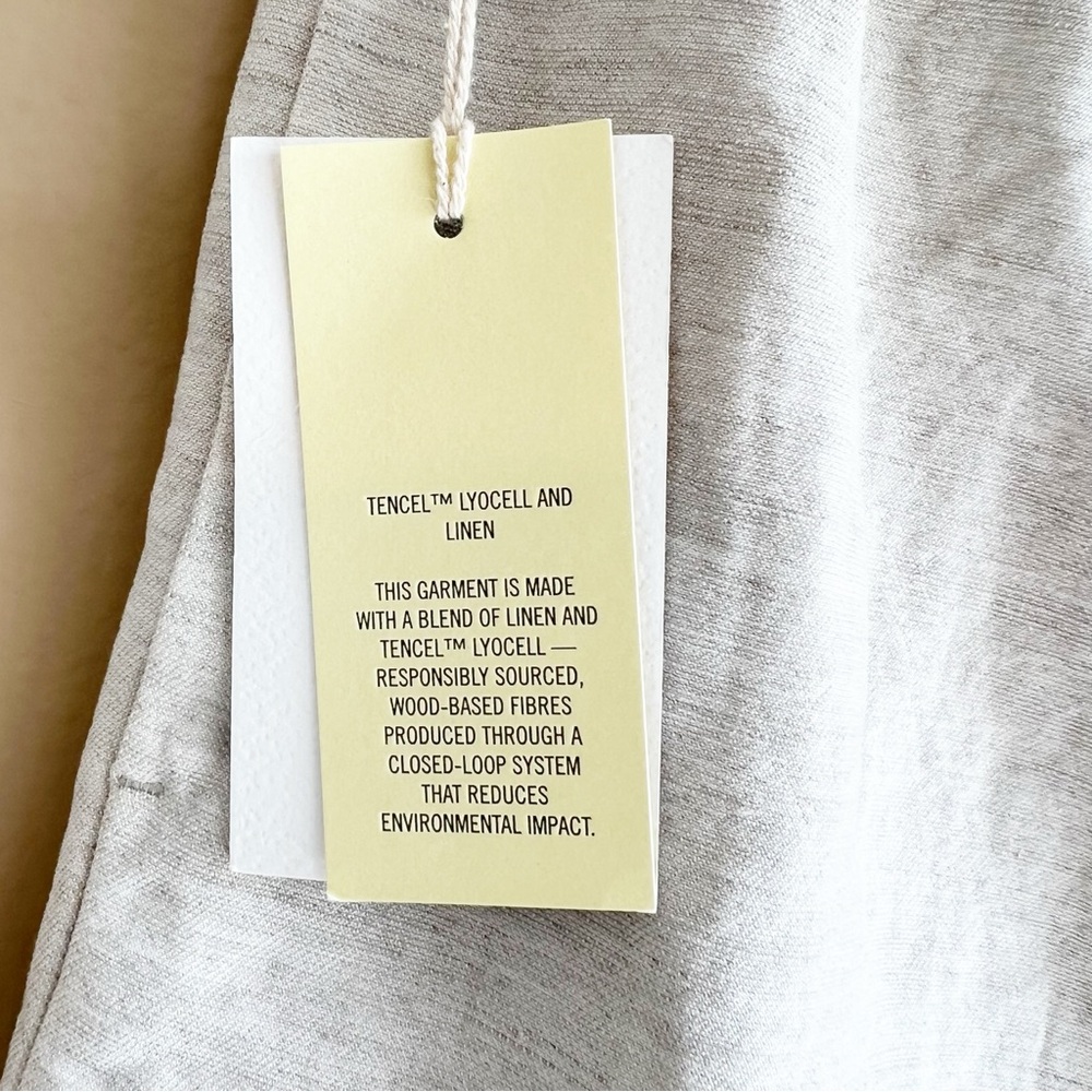 New Aritzia WILFRED Omnia Linen Shorts in Natural Ecru size Medium SOLD - Picture 11 of 15